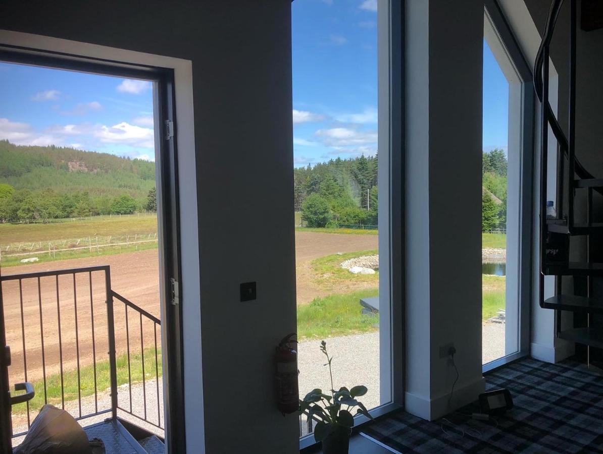Rest At Last - Highland Apartment With Private Hot Tub Whitebridge  Eksteriør billede