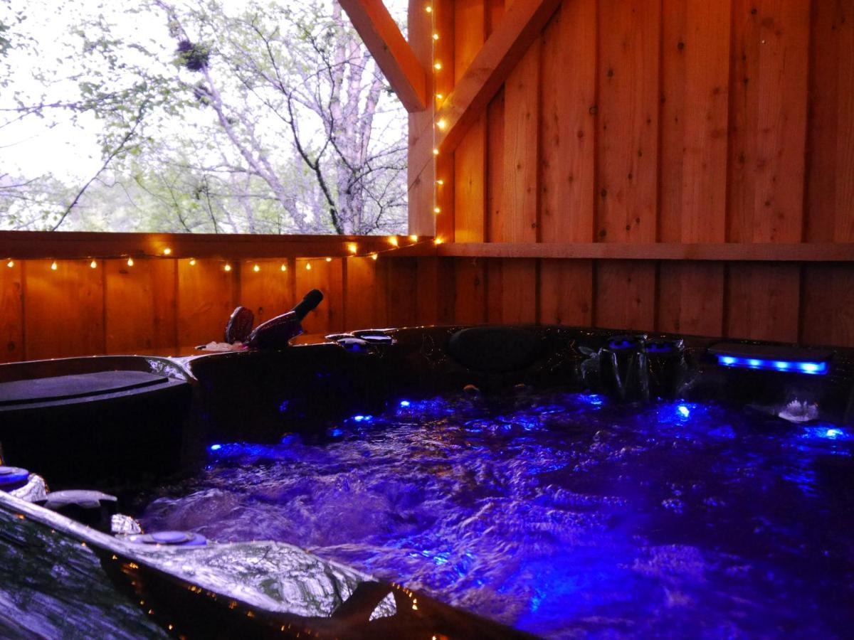 Rest At Last - Highland Apartment With Private Hot Tub Whitebridge  Eksteriør billede